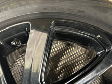 Load image into Gallery viewer, Land Rover Discovery 5 21" Alloy Wheels &amp; Tyres MY421007-HA Gloss Black OEM 9.5J