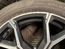 Load image into Gallery viewer, BMW 741m 21" Alloy Wheels M Sport G05 G06 X5 X6 with tyres Set of 4 OEM Genuine